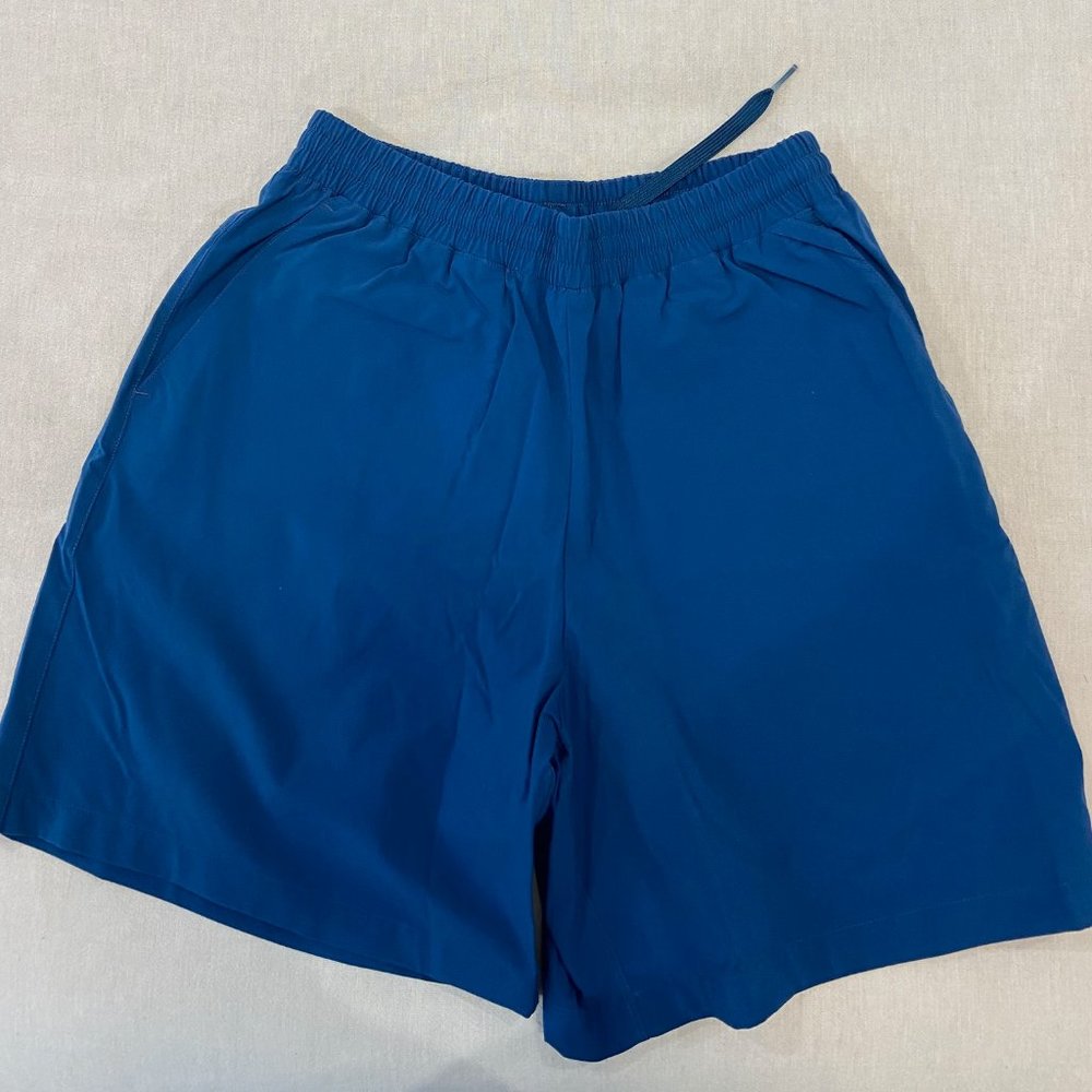 Outdoor Voices 7" workout shorts